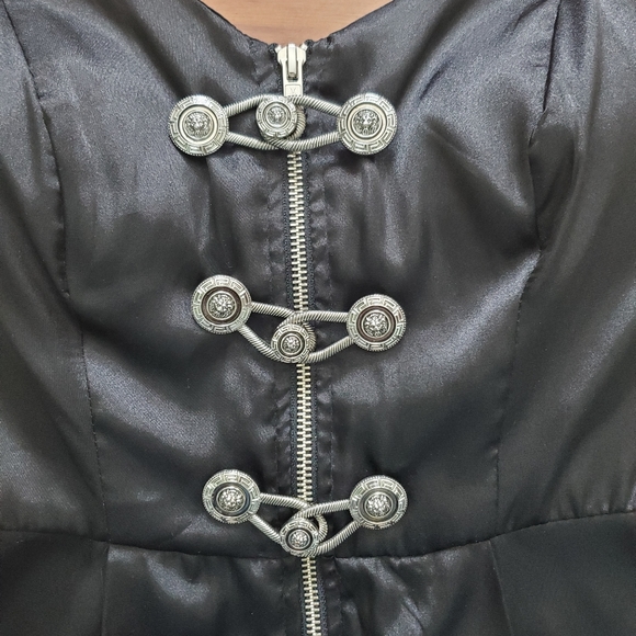 Zippered Corset-Style Peplum Tank - Picture 3 of 5